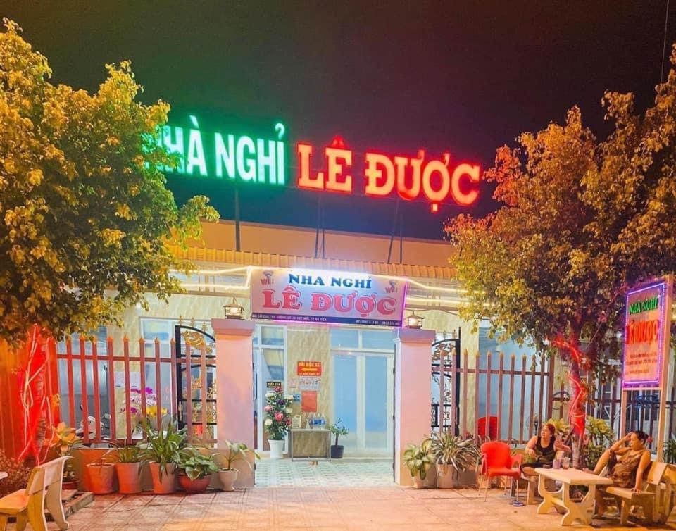 Nha Nghi Le Duoc Hotel Ha Tien Bagian luar foto