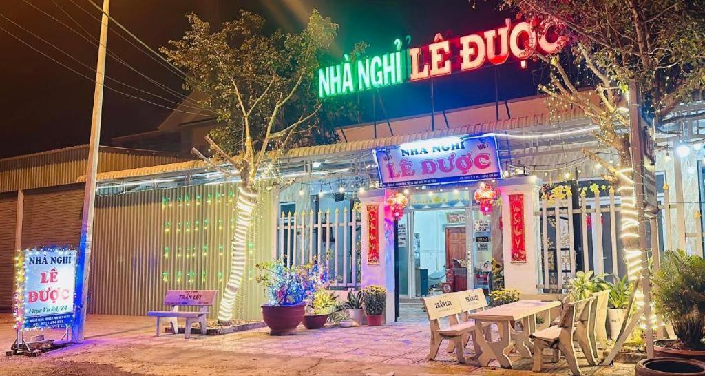 Nha Nghi Le Duoc Hotel Ha Tien Bagian luar foto