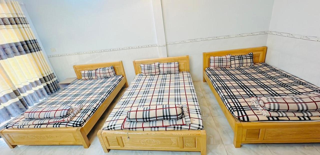 Nha Nghi Le Duoc Hotel Ha Tien Bagian luar foto