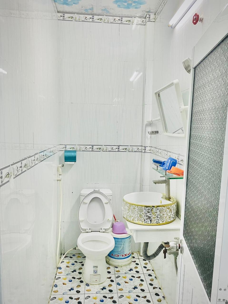 Nha Nghi Le Duoc Hotel Ha Tien Bagian luar foto